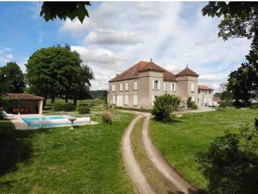 Chateau D'Issandou Golfech المظهر الخارجي الصورة